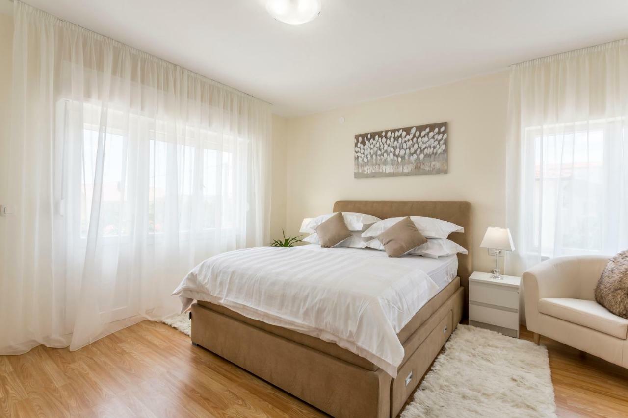 Mise Luxury Apartments Kastela Luaran gambar