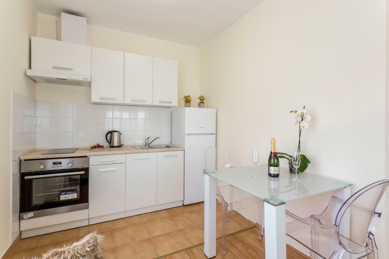 Mise Luxury Apartments Kastela Luaran gambar
