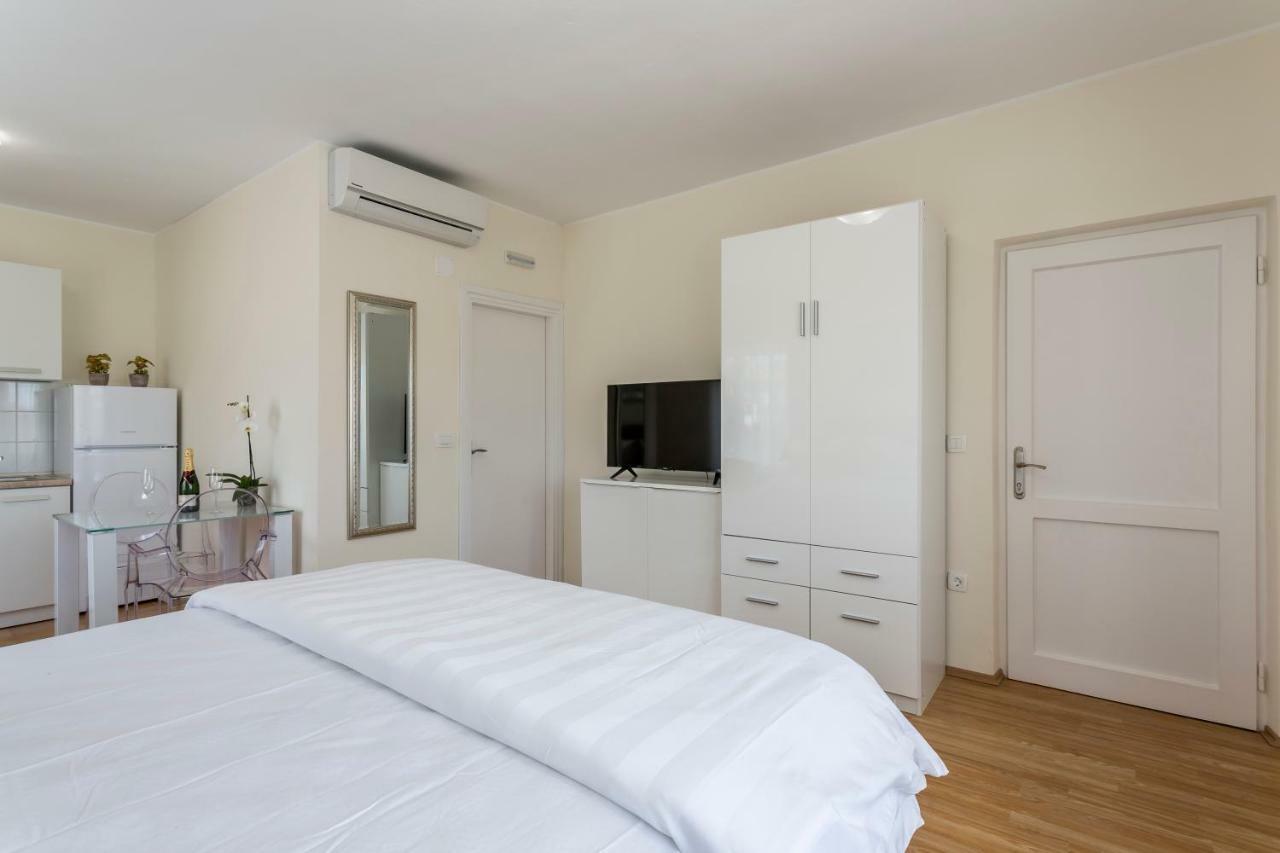 Mise Luxury Apartments Kastela Luaran gambar