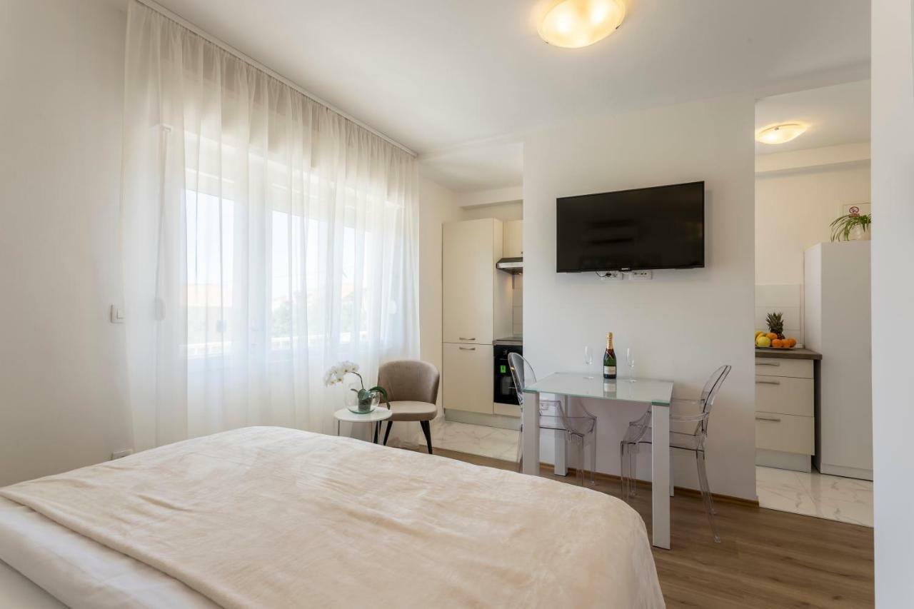 Mise Luxury Apartments Kastela Luaran gambar