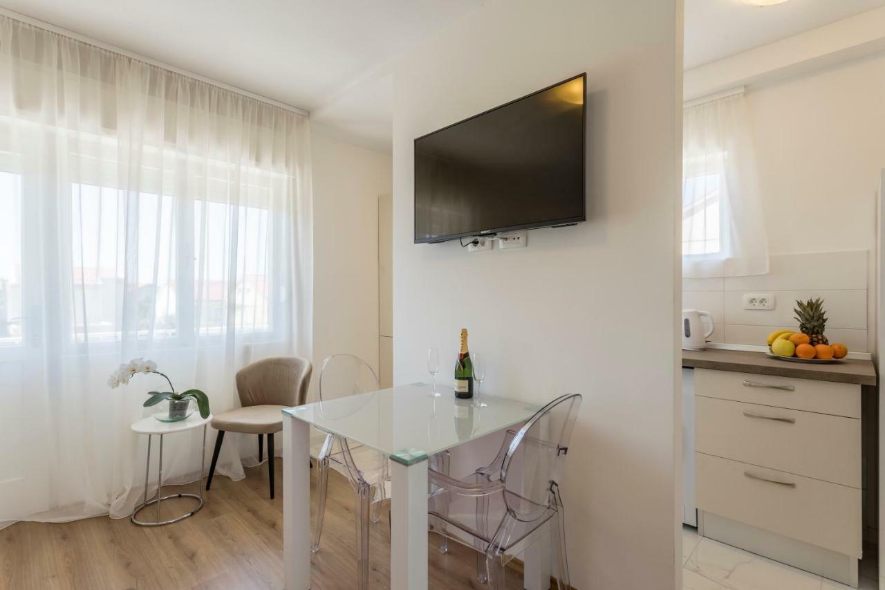 Mise Luxury Apartments Kastela Luaran gambar